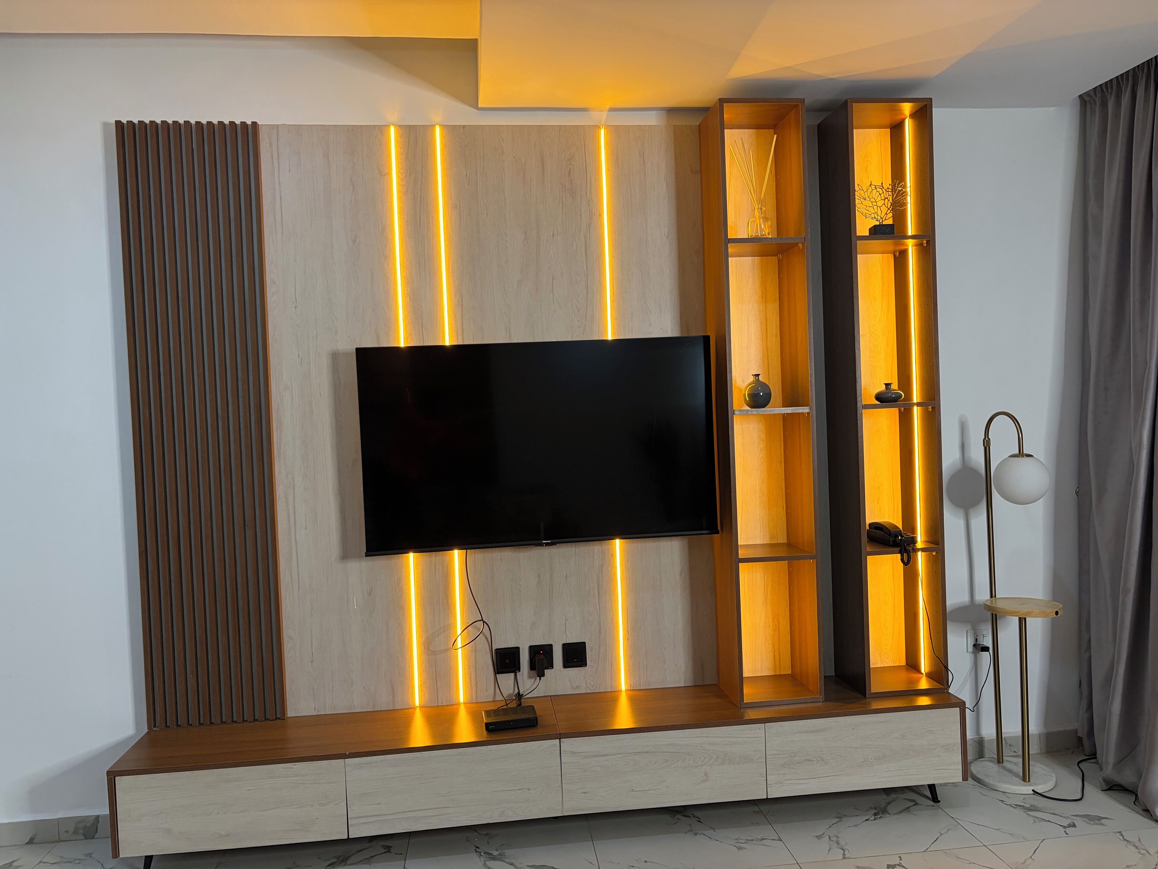 Luxury Apartment, Courtyard View | Private kitchenette | Full-size fridge, microwave, oven, toaster oven