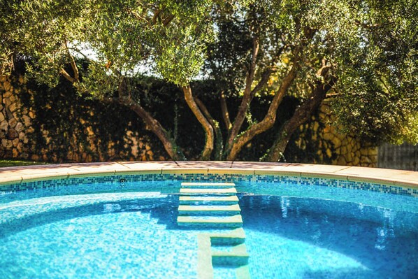 Huvila (4 Bedrooms) | Ulkopuoli