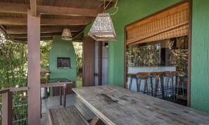 ��ヴィラ | 屋外ダイニングエリア