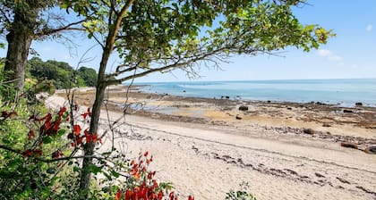 Ocean Views & Private Beach 3br Nature Escape 3 Bedroom Villa