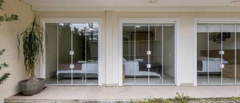 Basic Apartment | Exterior detail