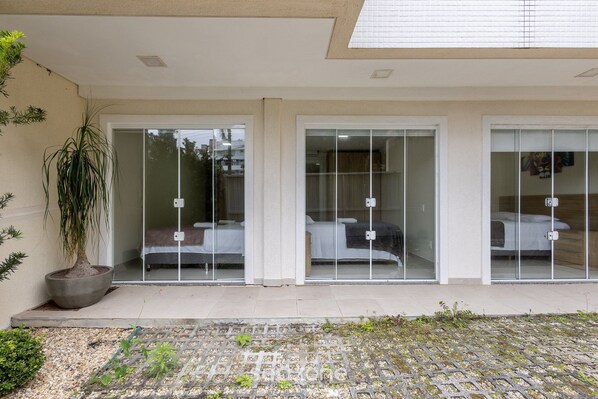 Apartamento básico | Detalhe da fachada