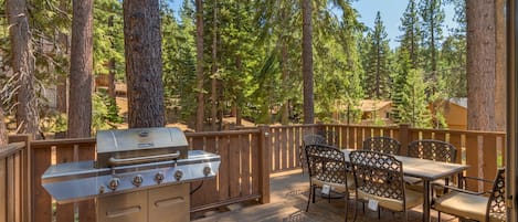 House, 4 Bedrooms | Outdoor dining