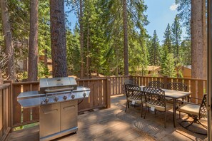 Nhà, 4 phòng ngủ | Khu ẩm thực ngoài trời