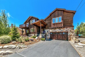 House, 4 Bedrooms | Exterior