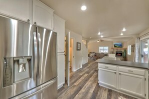 House, 3 Bedrooms | Interior