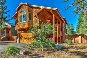 House, 3 Bedrooms | Exterior