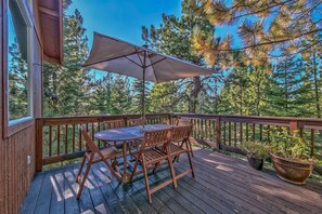 House, 3 Bedrooms | Outdoor dining