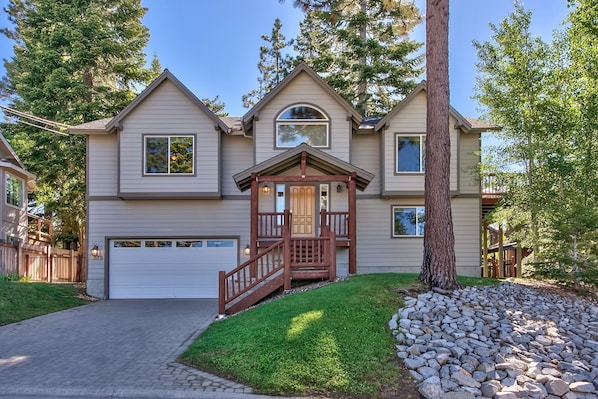 House, 3 Bedrooms | Exterior