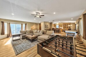 House, 4 Bedrooms | Games room - 1213gb Golden Bear Tahoe Home 4 Bedroom Home (South Lake Tahoe)