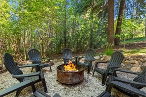 Property grounds - Nature's Delight, Private Family-Friendly Cabin (McCall)