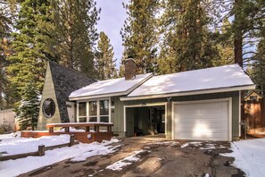 House, 2 Bedrooms | Exterior