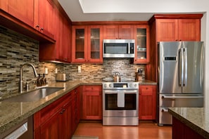 Private kitchen - Kauai Pili Mai 2k 3 Bedroom Condo (Koloa)