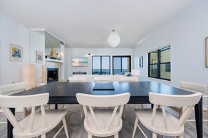 Condo, 3 Bedrooms | Dining