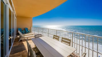 Condo, 4 Bedrooms | Outdoor dining