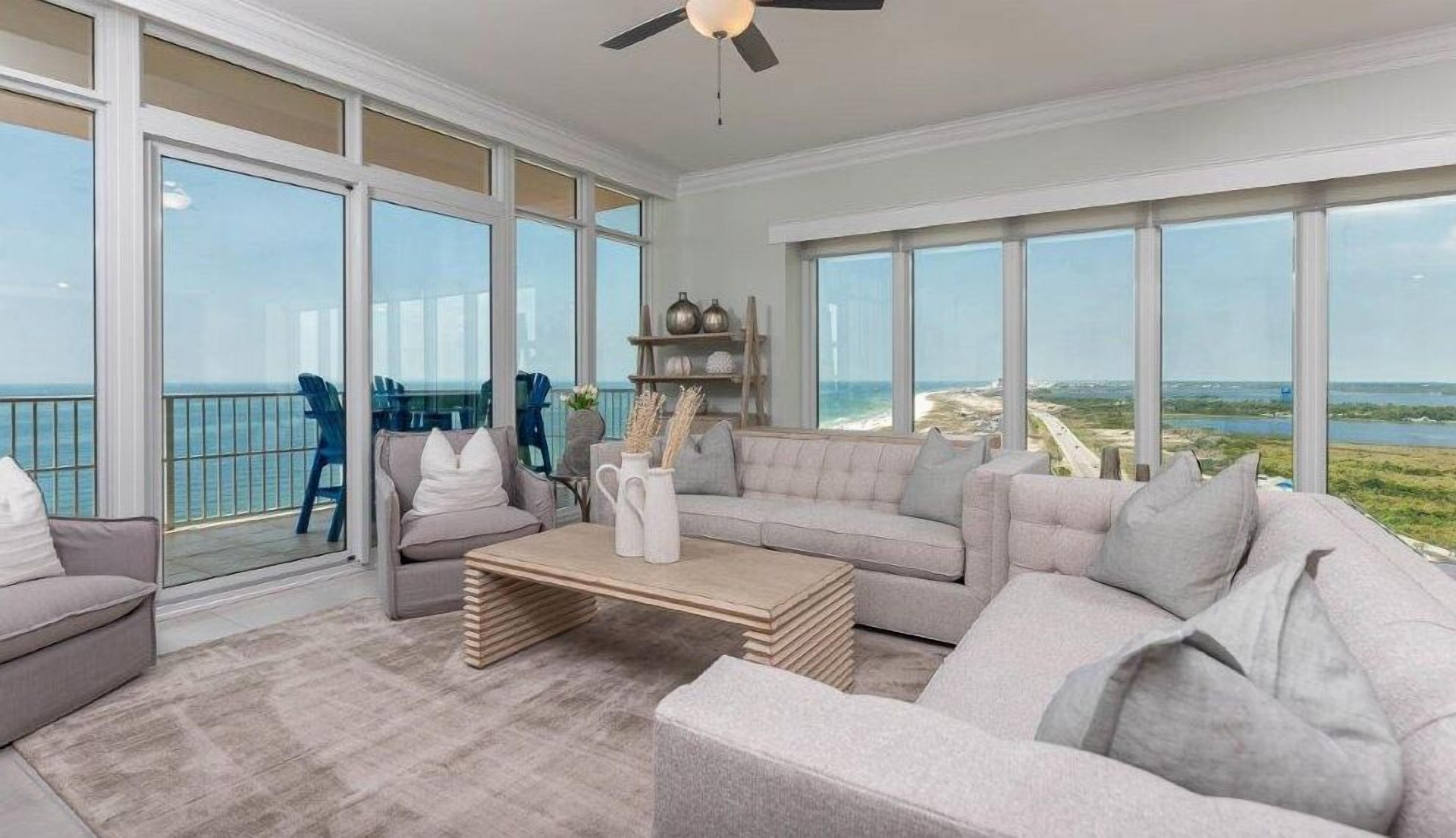 Condo, 4 Bedrooms | Living area