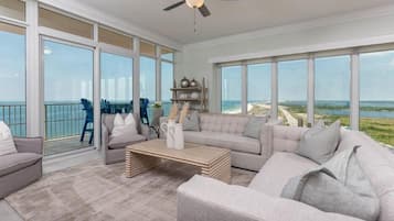 Condo, 4 Bedrooms | Living area