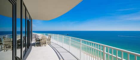 콘도, 침실 4개 | 숙박 시설 구내