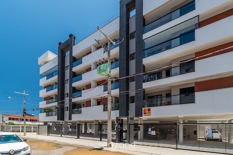 Basic Apartment | Exterior