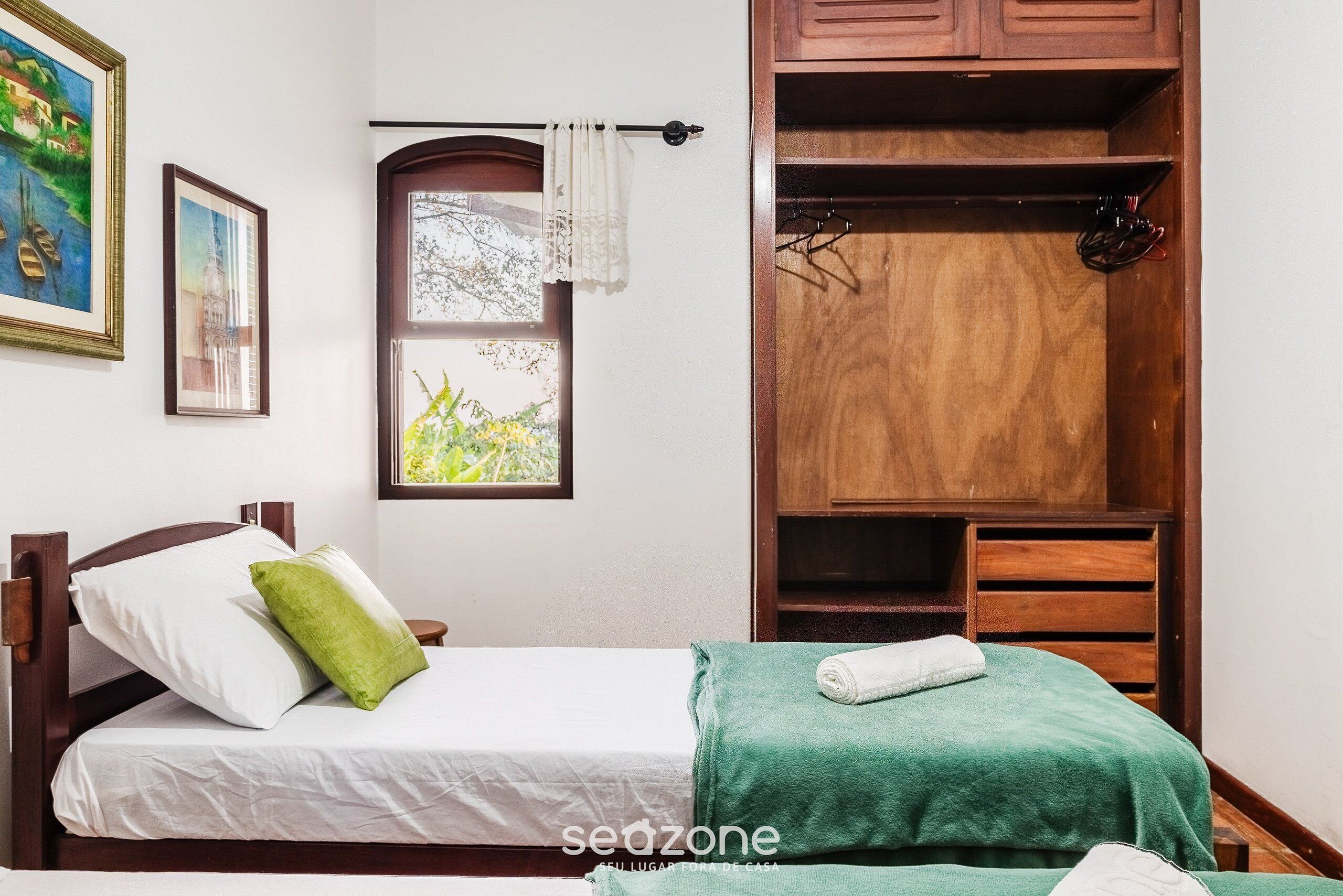  基础别墅 | 4 多间卧室