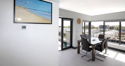 Belle Mare Luxury Apartment - access to Rosslare Blue Flag Beach