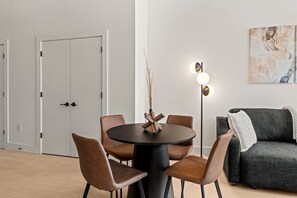 Unclassified image, 2 of 19, button