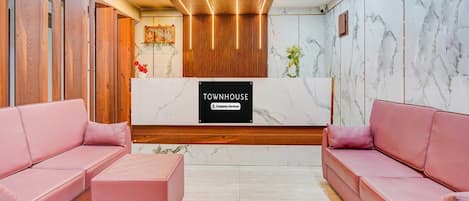 House | Reception