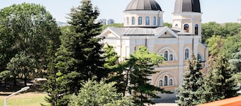 Happy Home Chic 1-bedroom apartment in cool Ruse with AC