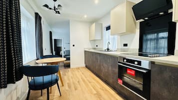 Superior-Apartment, Gartenblick | Eigene KĂŒche