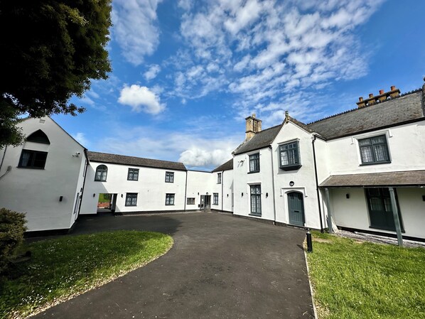 Exterior - Rhode Lane Serviced Apartments (Bridgwater)