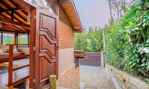 Villa | Property grounds - House With Valley View Near the Center - Mrv0001 (Imbituba)