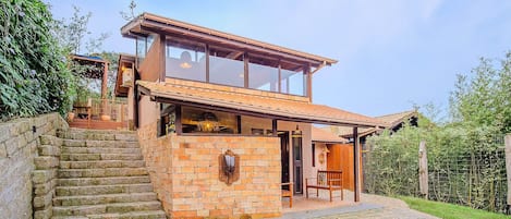 Villa | Exterior