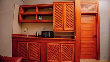 Family Apartment, Pool View | In-room safe, desk, laptop workspace, soundproofing