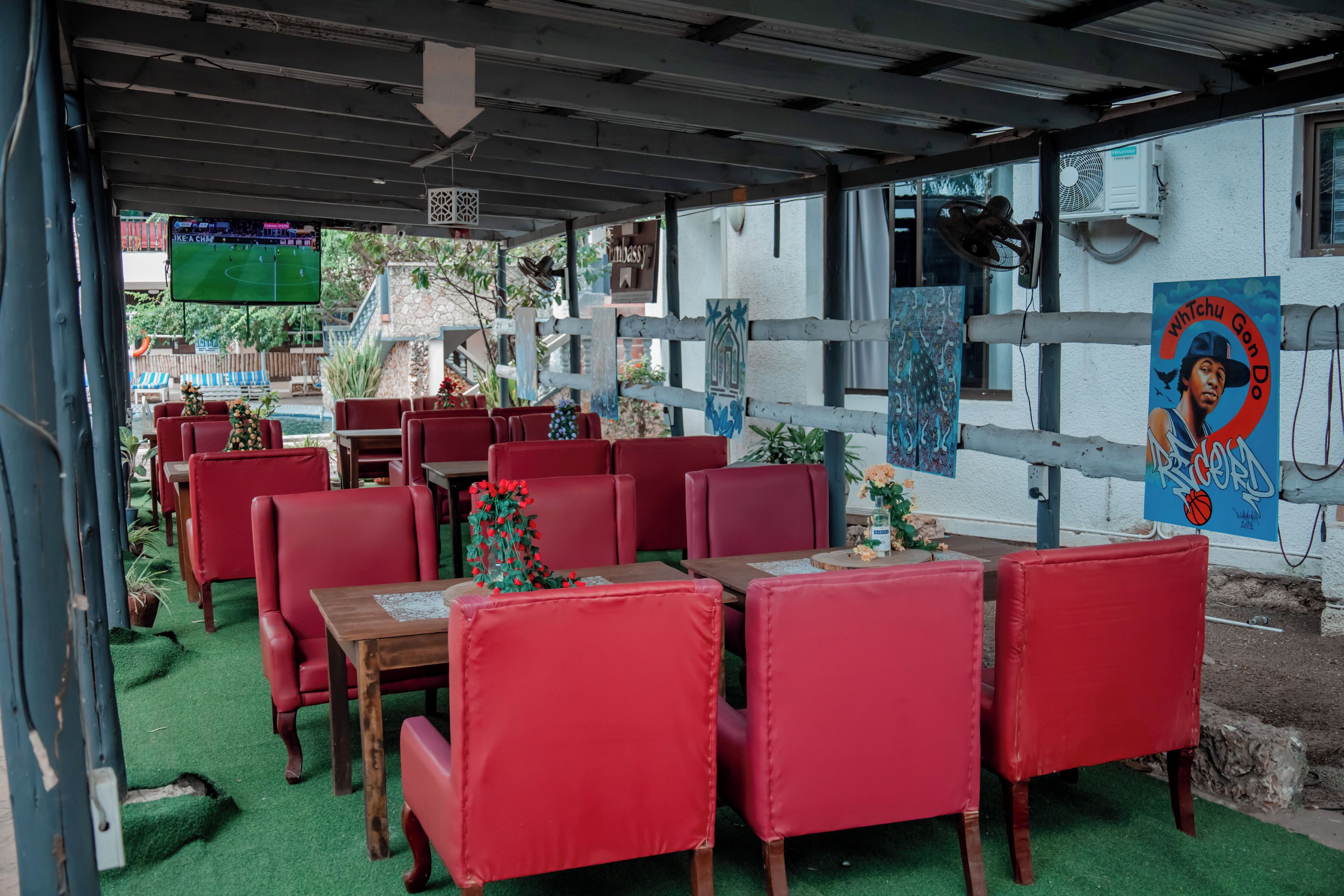 Bar junto a la piscina