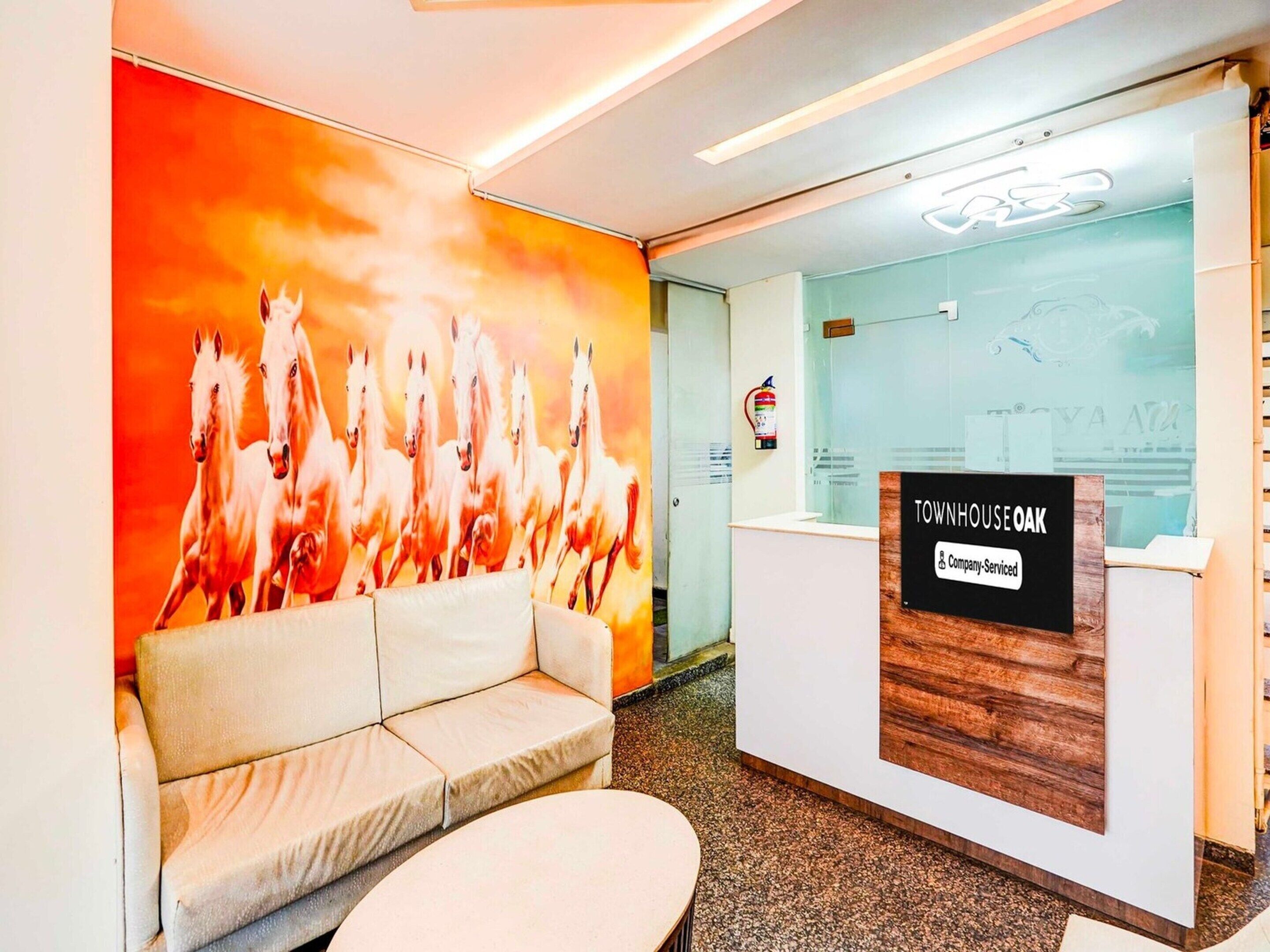 House | Meja sambut tetamu