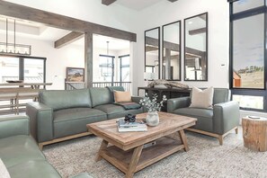 TV, fireplace, stereo, offices - Granby Luxury | Western Vista (Granby)