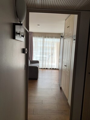 Interior - Studio 3 minutes from the sea (Cannes)