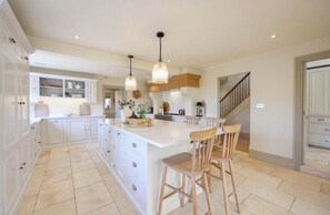 Microwave, oven, dishwasher