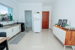 Basic Apartment | Private kitchen