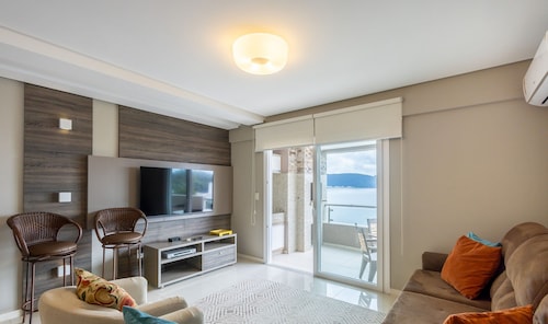 Sea View Apartment w Barbecue in Bombinhas Lga0201