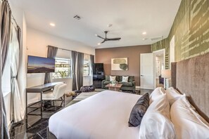 5 bedrooms, desk, iron/ironing board, WiFi