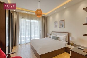 شقة - غرفتا نوم | خزنة داخل الغرفة ومكواة/لوح كي وواي فاي مجانًا