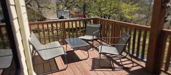 Mountain Top Medicine Pk Cabin, Hot tub, Sleeps 6