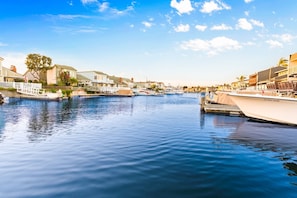 Marina - 20% Off July 12-17 Waterfront, Private Dock, Views (Oxnard)