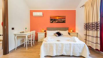 1 chambre, fer et planche Ă  repasser, Wi-Fi, draps fournis