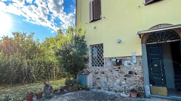 Esterni