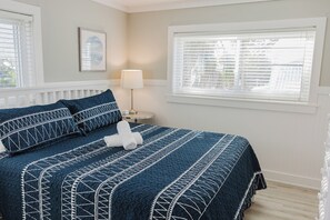 2 chambres, fer et planche à repasser, Wi-Fi gratuit, draps fournis