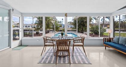 River House Retreat - Private Dock!