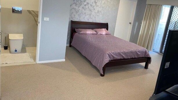 1 bedroom - Room-serene Guest Room in Gladstone Park (Melbourne)