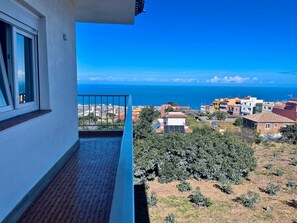Property grounds - Holiday Apartment 'Finca Ten Days - App 2 - Punta De Teno' with Sea View, Wi-Fi and Air Conditioning (La Orotava)